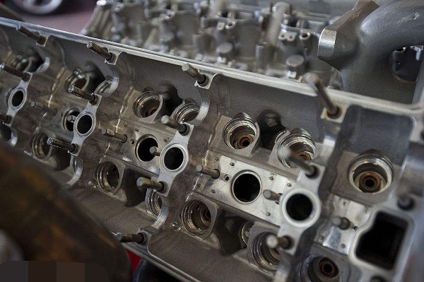 使用甲醇汽油的發(fā)動機 使用甲醇汽油的發(fā)動機